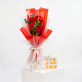 Red Rose Hand Bouquet | Chocolate