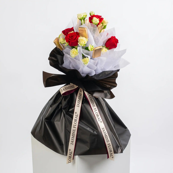 Flowers Hand Bouquet | Chocolate