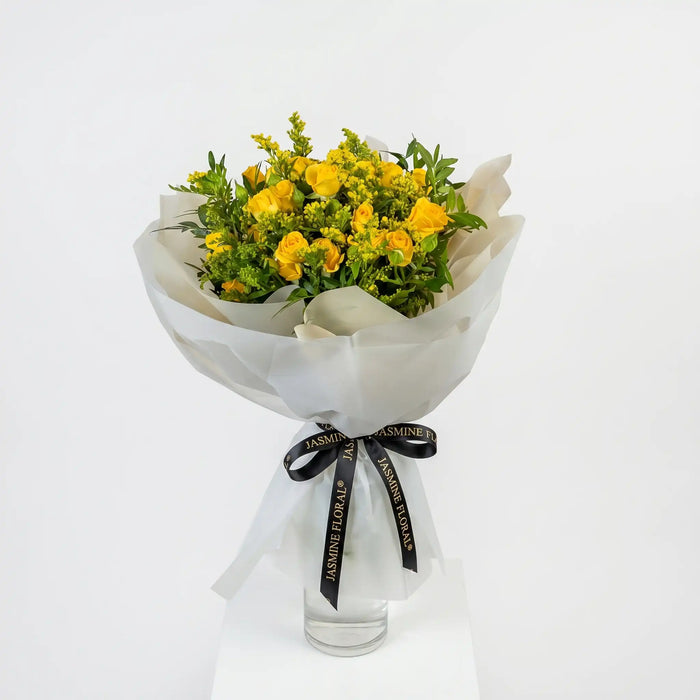 Sunlight Elegance Yellow Roses