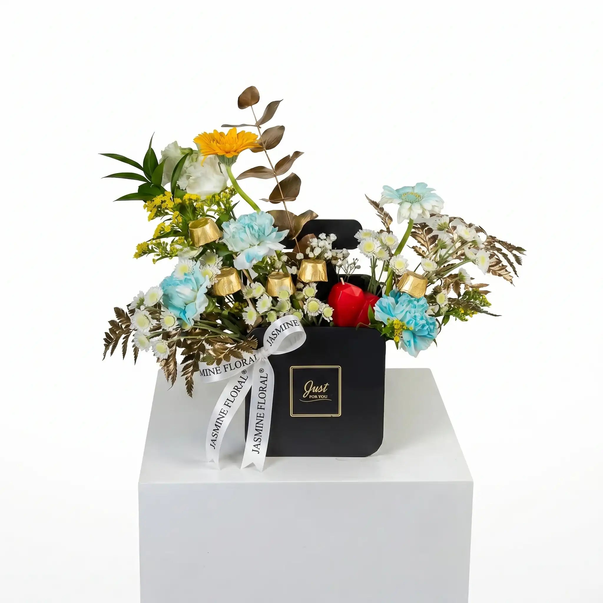 Black Flowers Box | Chocolate And Candle