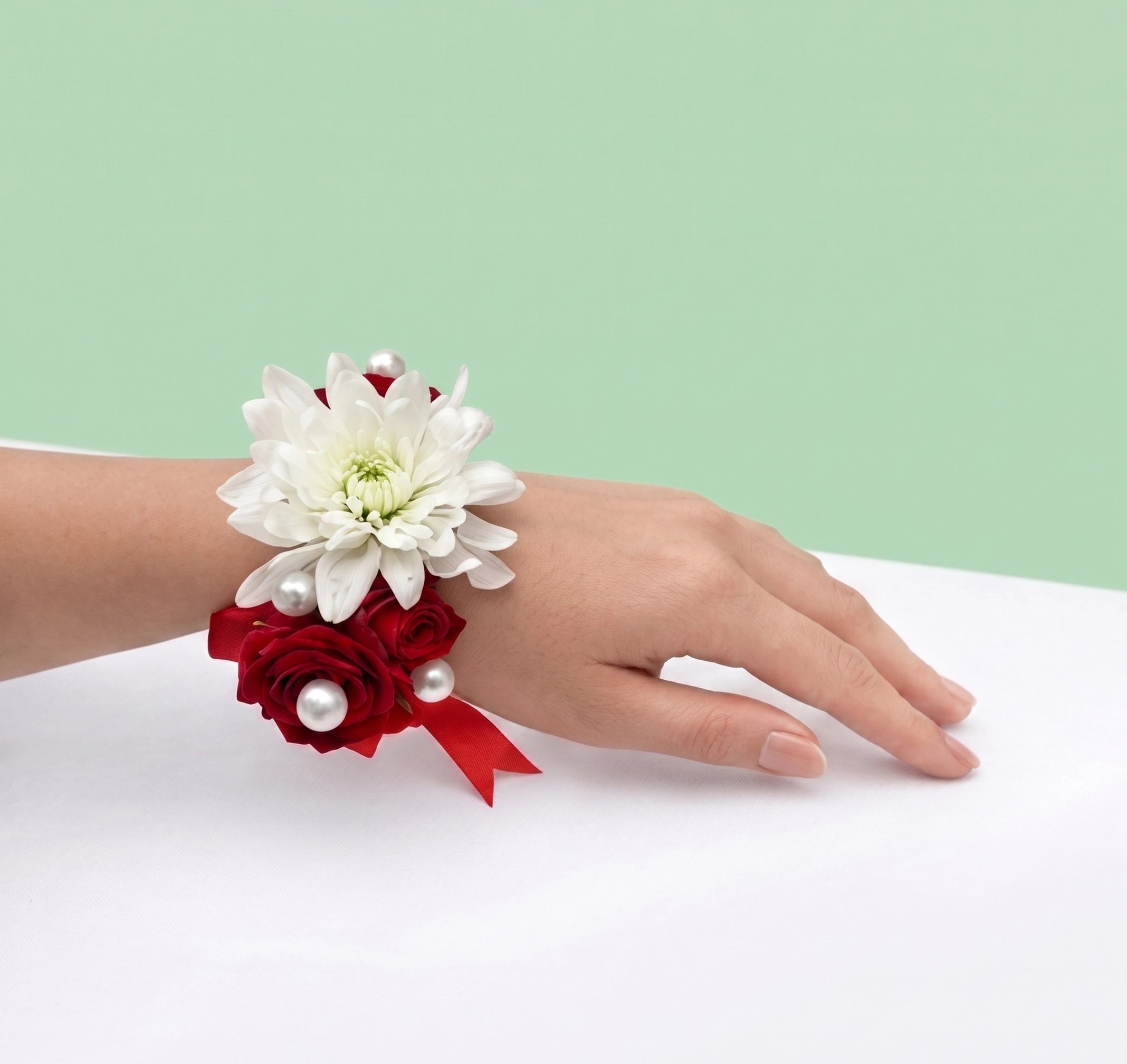Hand Bracelet | Red Flowers